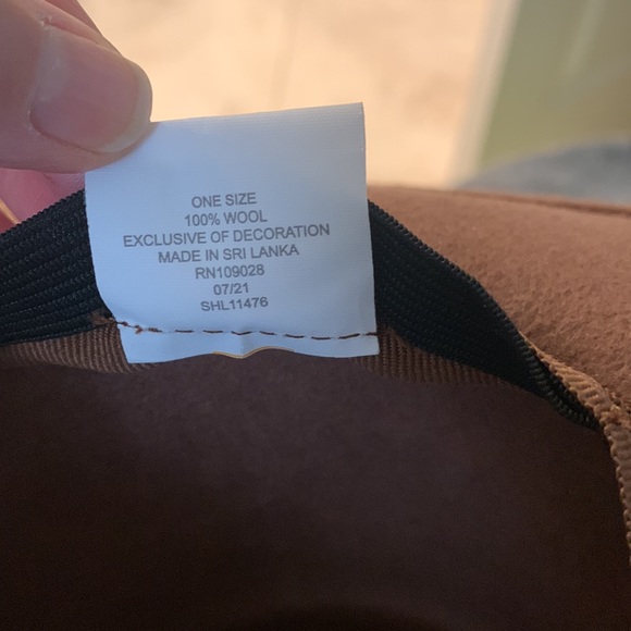 C&C adjustable wool hat - Picture 5 of 6